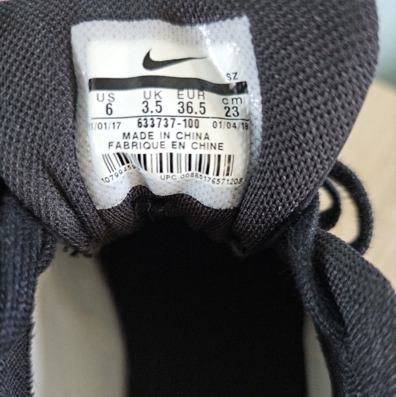 Nike | Air Max 1 Tropical Floral Sneakers - Picture 10 of 10